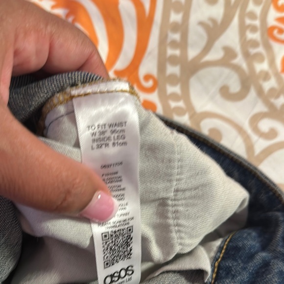 ASOS Dark Blue Ripped Jeans - Picture 4 of 4